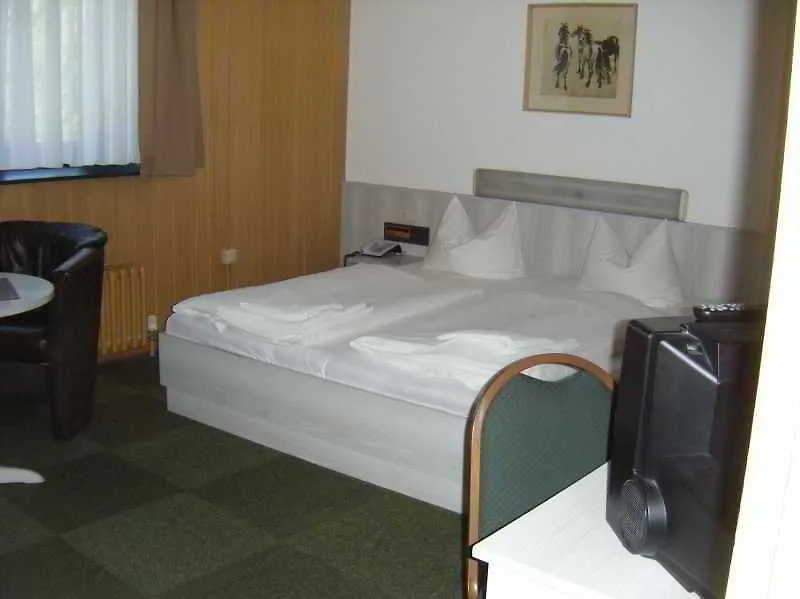 Central-Hotel Tegel Berlin 2*,