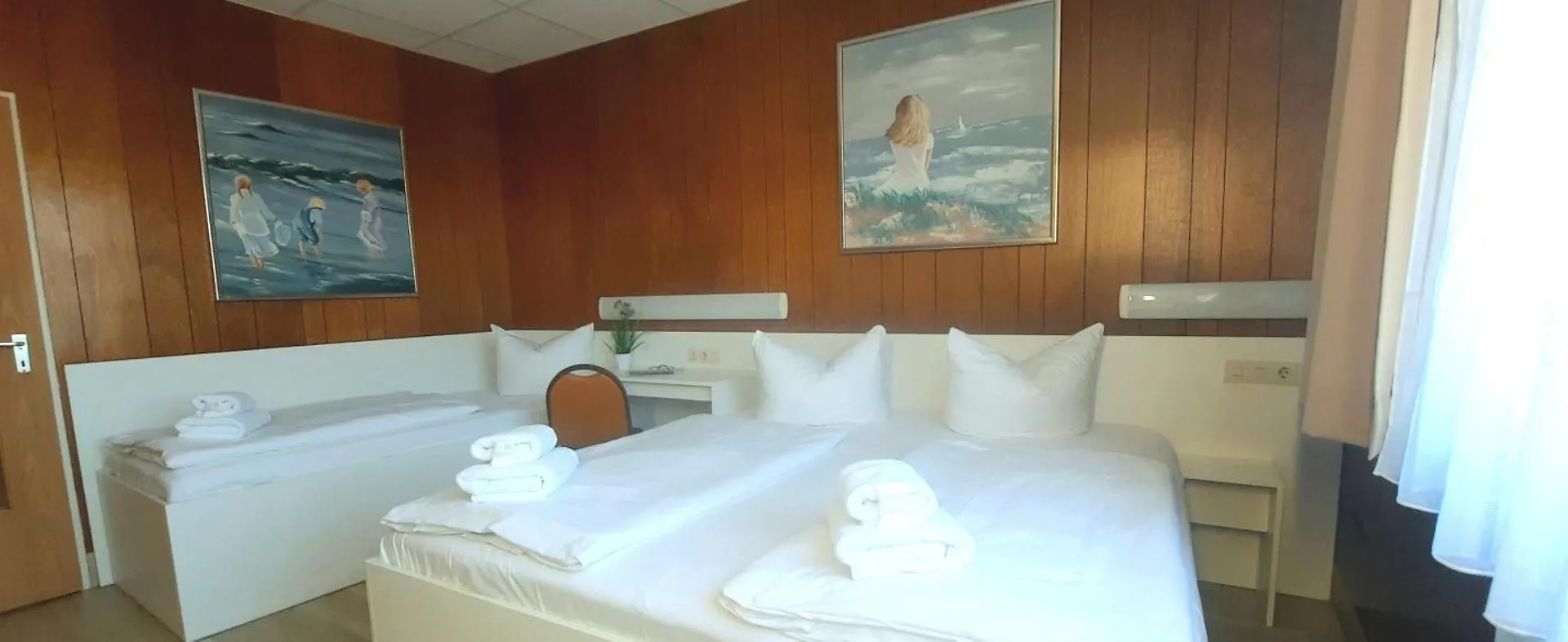 Central-Hotel Tegel Berlin 2*,  Germany