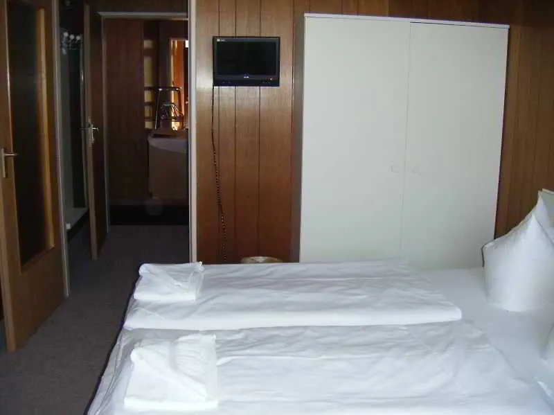 Central-Hotel Tegel Berlin 2*,  Germany